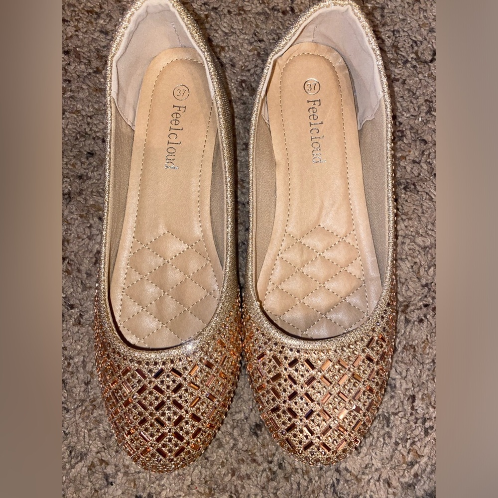 Brand New Rose Gold Rhinestone Flats Size 6.5